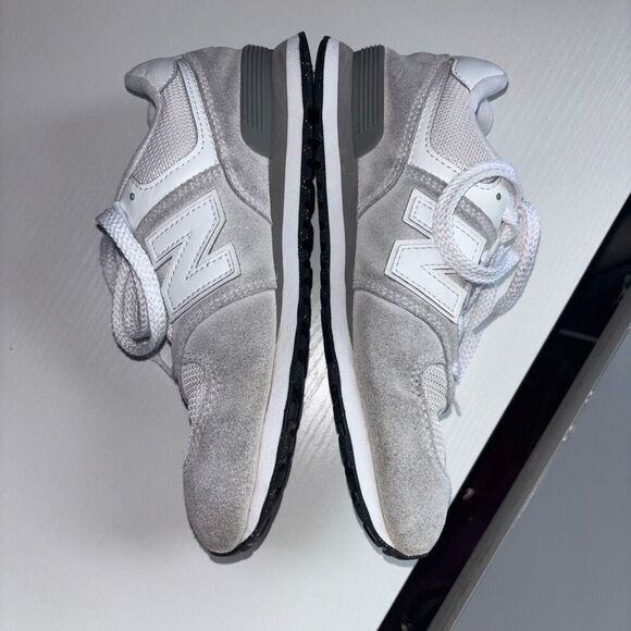 New Balance 574 Kids Casual Sneakers gray white size 3 - Picture 5 of 11